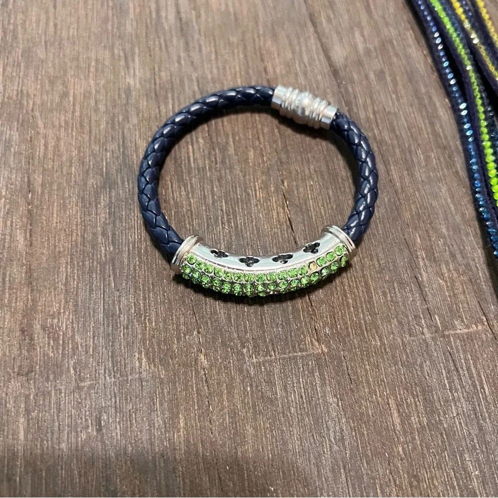 Seattle Seahawks Green and Blue Jewelry & Key Chain Set